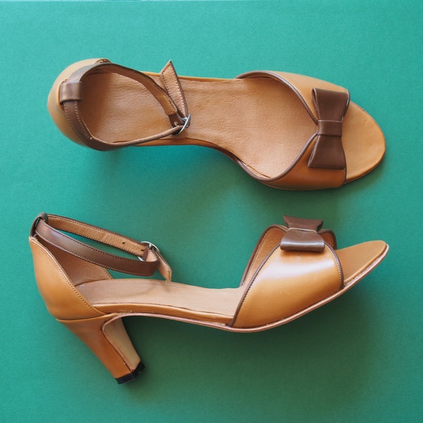 Jasmine: sandalia de cuero marrón, sandalias cómodas de verano, zapatos de mujer hechos a mano, sandalias con lazo, tacones altos, zapatos únicos, sandalias de mujer.