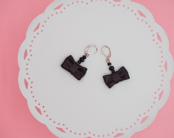 Petit Black Hoop Earrings