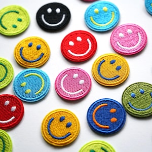 Applique thermocollante brodée Happy Face avec écusson Smile Face