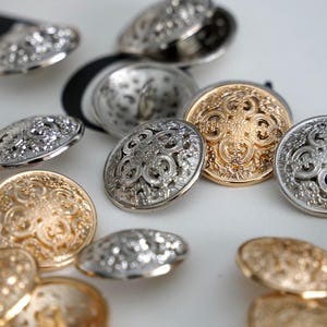 Vintage-style Hollow Floral Carved Metal Buttons, 18-23mm, Round Shank - 10pcs
