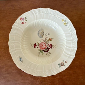 1947 Royal Copenhagen Frijsenborg  10&quot; Deep Plate Denmark 910/1414