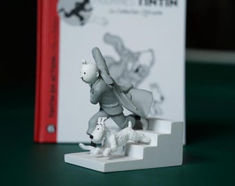 Moulinsart - Tintin and Snowy Coming Down the Stairs Polyresin Figure 13.5cm