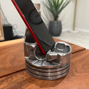 Piston Cell Phone Holder image 1