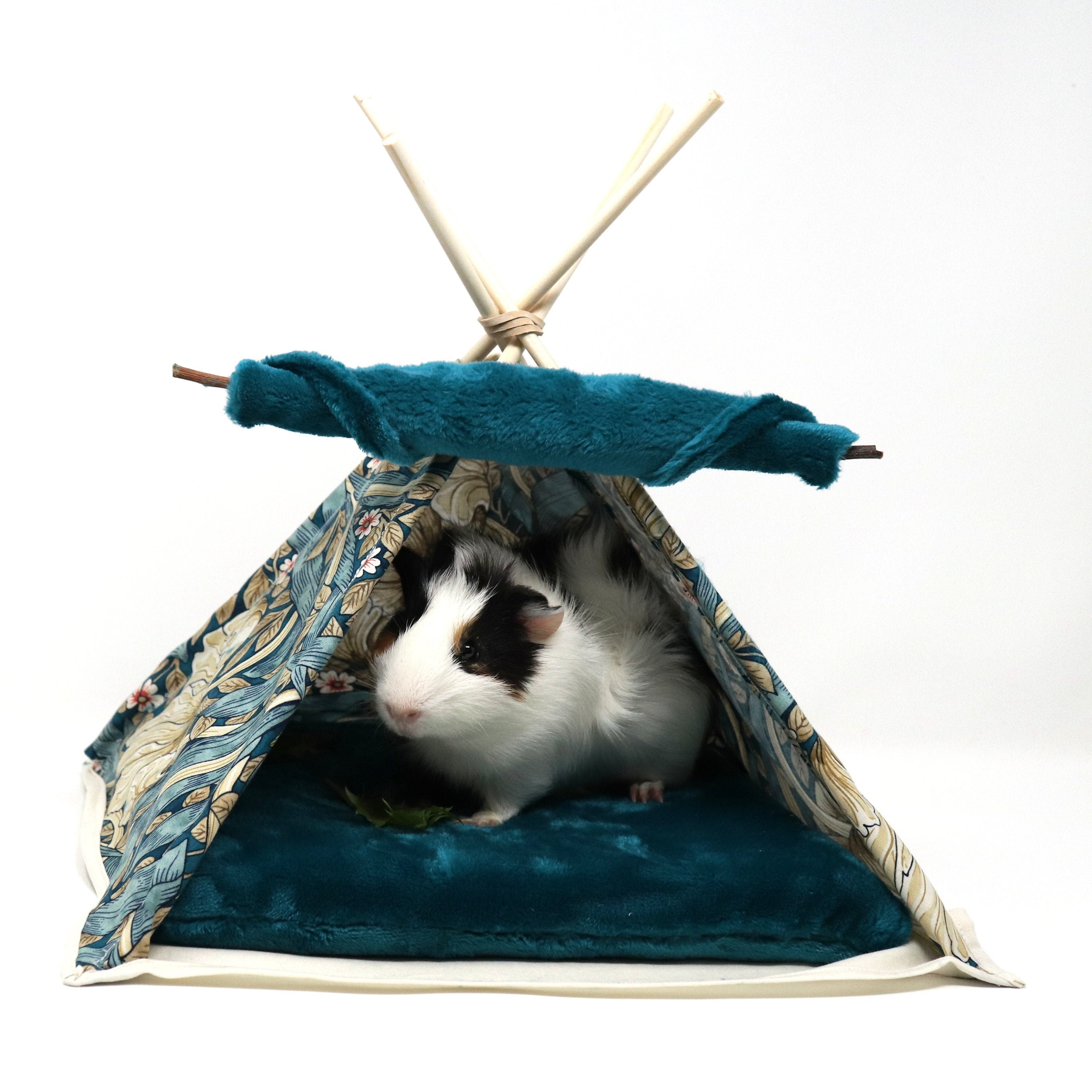 Cozy Guinea pig Teepee small pets teepee furry bed for small Etsy