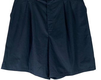 Vintage Shorts Black Pleated Belt Chic Khaki Size 18 Made USA Womens 32" waist
