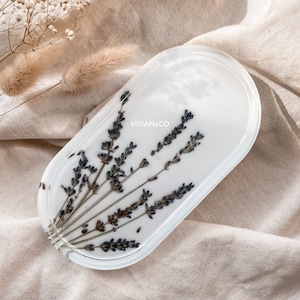 Lavender Jewelry Dish | Lavender Dish | Minimalistic Decor | Soap Dish | Bathroom Decor | Boho House Decor | Gifts for her | Vanity Tray