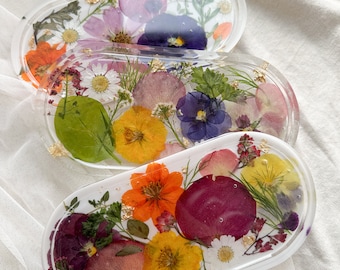 Handmade Pressed Wildflower Jewelry Dish | Gold Flakes Decor
