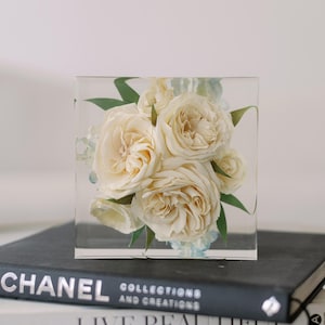 Square Resin Block Wedding Floral Preservation | Flower Preservation | Bridal Bouquet Preservation | Resin Floral Tray | Bridal Gift
