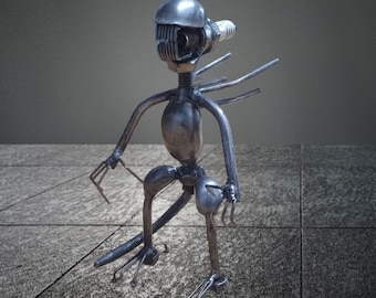 Handcrafted Recycled Metal Small Alien Sculpture, Ornament, Alien theme. Handmade Alien Statue. (2-7)
