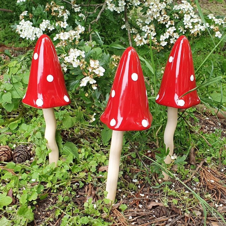 Ceramic Polka Dot Red Tinkling Toadstools, Mushrooms, Garden