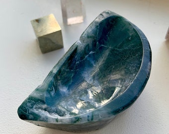 Moss Agate Moon Bowl, Crescent Moon Bowl, Hand Carved Crystal Bowl