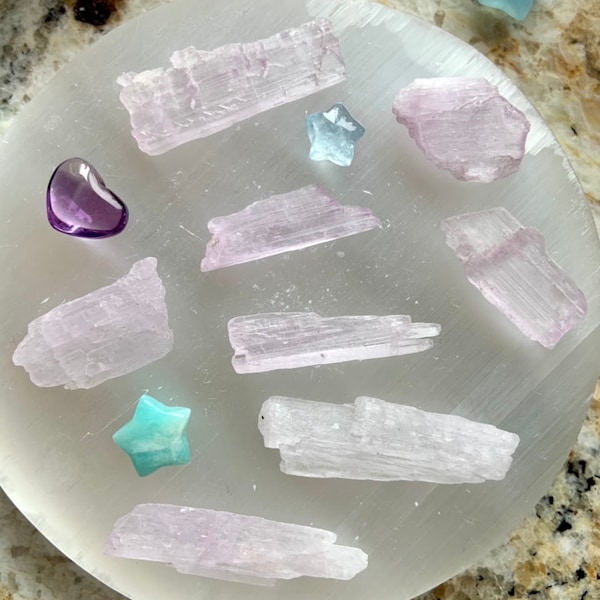 Mini KUNZITE Crystal Points, Terminated Kunzite Crystals, Heart Chakra Stone, Wire Wrapping Stone