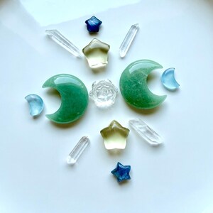 Crystal grid with Lemon Citrine and Blue Kyanite stars, Aquamarine and Green Aventurine moons, Clear Quartz points and lotus