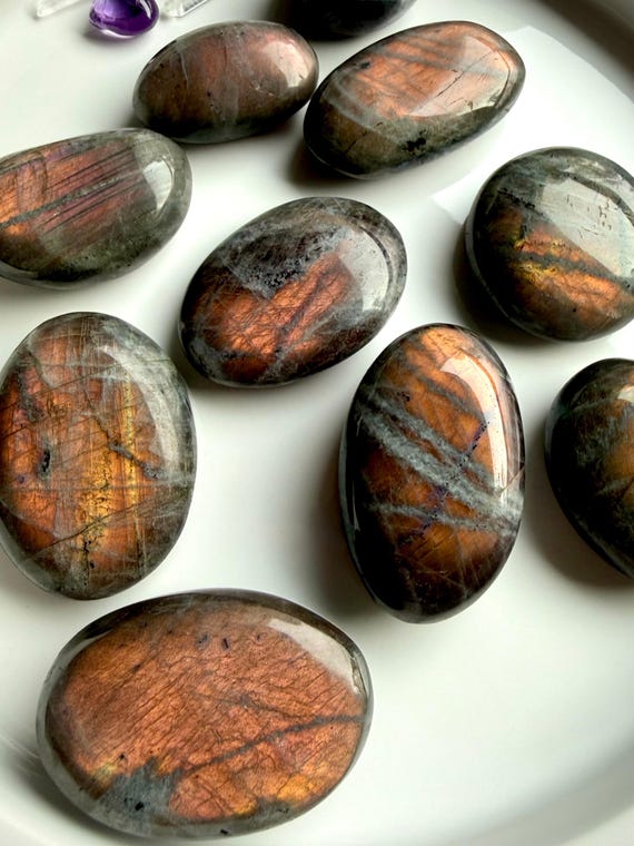 Sunset Labradorite Palm Stones – Third Eye Chakra Healing Intuition Crystal for Meditation
