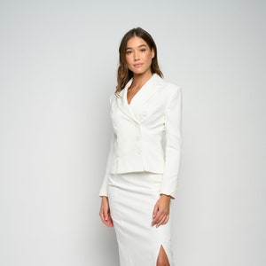 Women's 2-Piece Double Breasted Ivory Slim Fit Luxe Suit perfect for Weddings, Parties, Prom, Parties, Work, Engagements