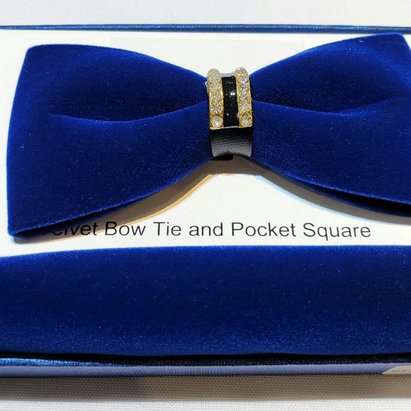 Velvet Bowtie with Hanky Royal Blue main image 0
