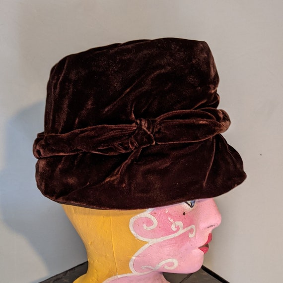 Vintage Rich Brown Velvet Bucket-Cloche Hat by Cl… - image 2