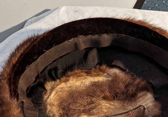 Vintage Mink Beret with Fur Tipped Hat Pin - image 7