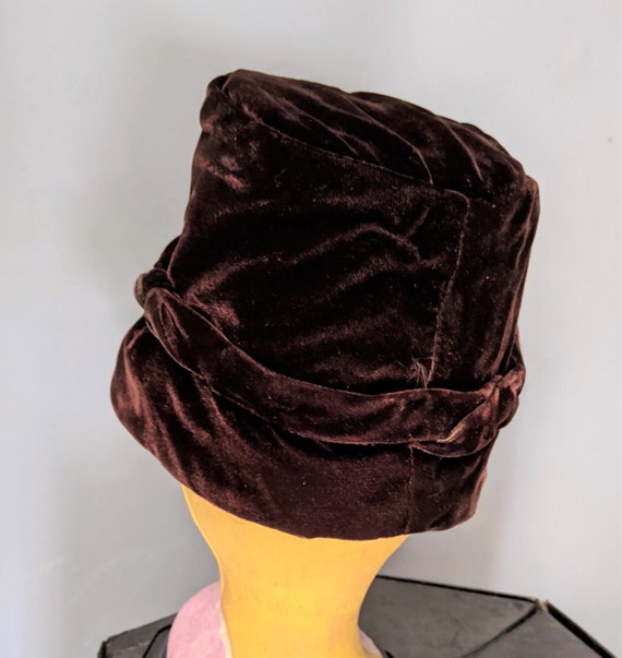 Vintage Rich Brown Velvet Bucket-Cloche Hat by Cl… - image 4