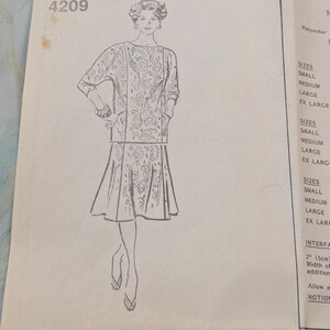 Vintage Reader Mail Long Blouse and Godet Skirt Pattern -- #4209