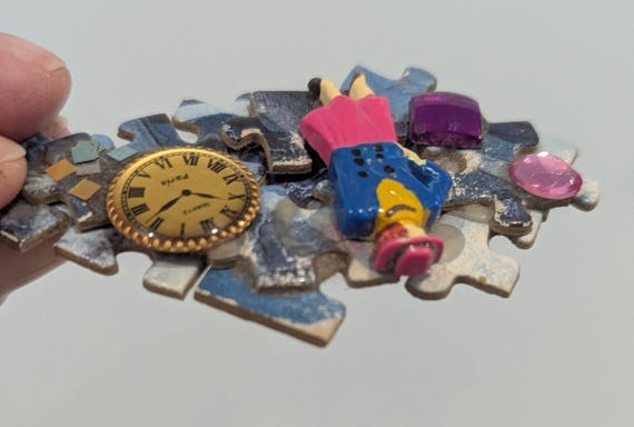 Vintage Puzzle-Pieces Craft Art pin - "Time Hurries On" View 5