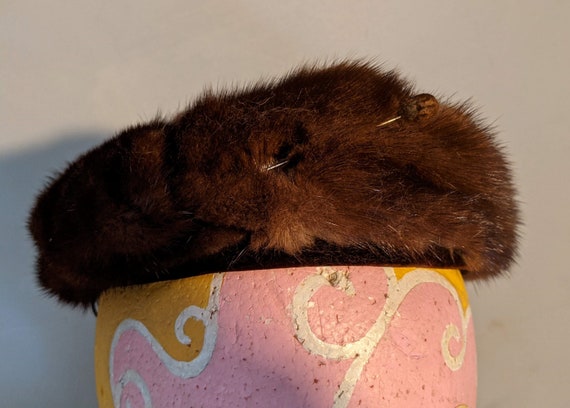 Vintage Mink Beret with Fur Tipped Hat Pin - image 6