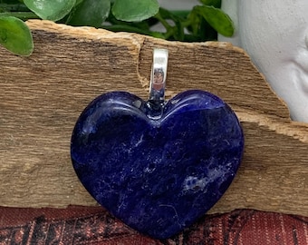 Pendentif coeur en sodalite