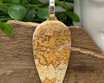 Pendentif en grès dendritique