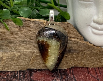 Pendentif septarien en plaqué argent