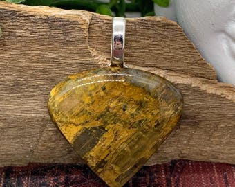 Pendentif doré piétersite/nellite
