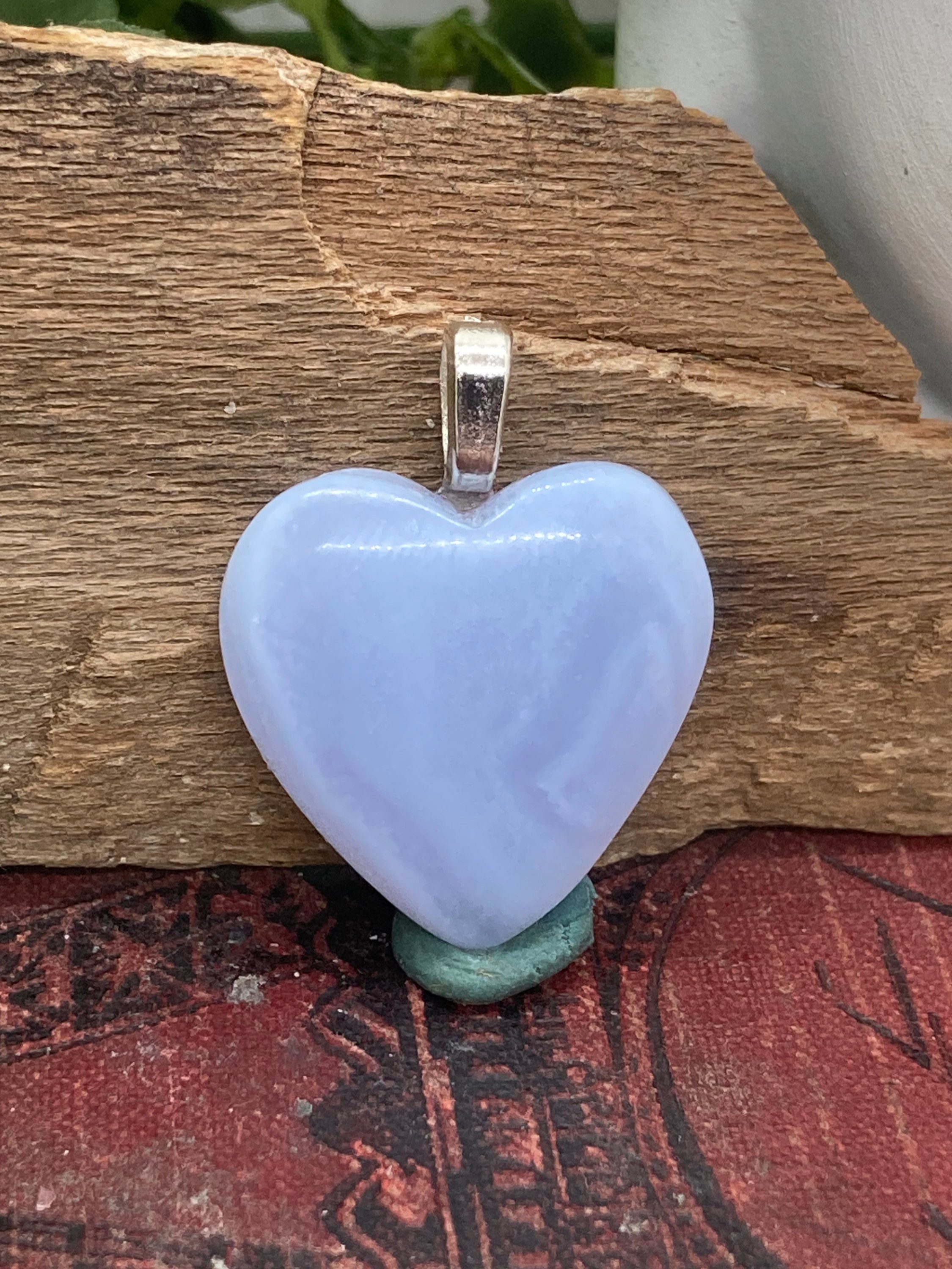 Shops Heart Shape Snow Agate Pendant For Women Set in Stainless Steel #112