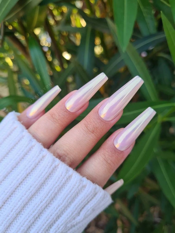Chrome Nails Are Trending | POPSUGAR Beauty