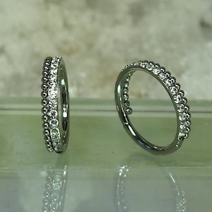 Titanium CZ ASTM F136 (cl30) Beaded Clicker 1.2mm 16ga Suitable for Conch, Lobe, Septum, Cartilage, Daith Ect