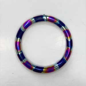 Titanium ASTM F136 "Bewitched" Oil Slick Clicker 0.8mm 1.6mm (20g-14g) Suitable for Septum, Eyebrow, Daith, Rook, Helix, Cartilage, Conch