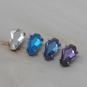 Titanium ASTM F136 (in26) CZ Coffin Internally Threaded 1.2mm (16ga) Suitable for Conch, Helix, Cartilage, Tragus, Lobe, Medusa, etc