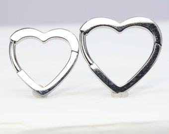 Titanium ASTM F136 (cl88) Heart Clicker 1.2mm (16ga) suitable for daith, rook, septum, helix, cartilage etc