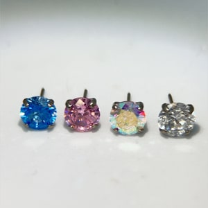 Titanium ASTM F136 (08) CZ Threadless 1.6-0.8mm 14g-20g Labret Stud Suitable for Cartilage, Conch, Helix, Medusa, Madonna, Monroe, lobe etc