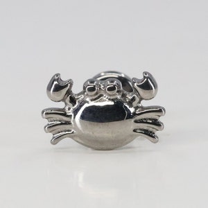 Titanium ASTM F136 (in254) Crab internally threaded 1.2mm (16ga) suitable for conch, tragus, helix, cartilage, lobe etc