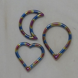 Titanium ASTM F136 Anodised "Jazz" Oil Slick Style "Heart, Moon or V" Clicker 1.2mm (16ga) Suitable for Daith, Septum, Cartilage, Eyebrow et