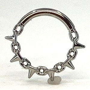 Titanium ASTM F136 (cl14) Chain and Spike clicker 1.2mm (16ga) suitable for septum, daith, rook, lobe, conch etc