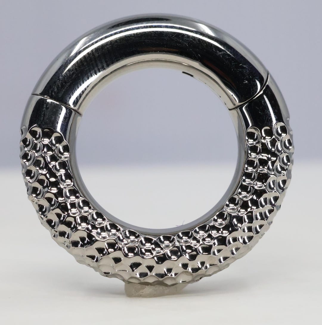 Titanium ASTM F136 (cl297) Large Gauge Clicker, Hinged Clicker 5mm (4ga ...