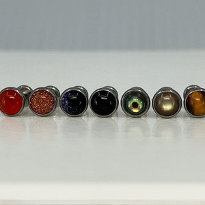 Titanium ASTM F136 (in57) Natural Stone Stud internally threaded 1.2mm (16ga) suitable for medusa, conch, tragus, helix, cartilage, lobe etc
