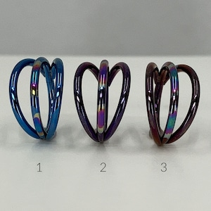 Titanium ASTM F136 Anodised Oil slick Style Triple Clicker 1.2mm (16ga) Suitable for Helix, Cartilage, Daith, Rook, Conch, etc