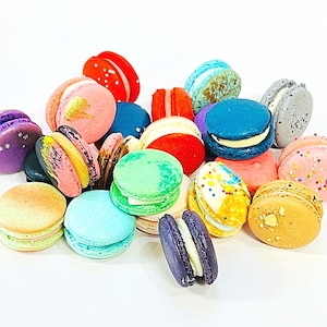 12 Pack Surprise Me Assorted French Macarons image 2