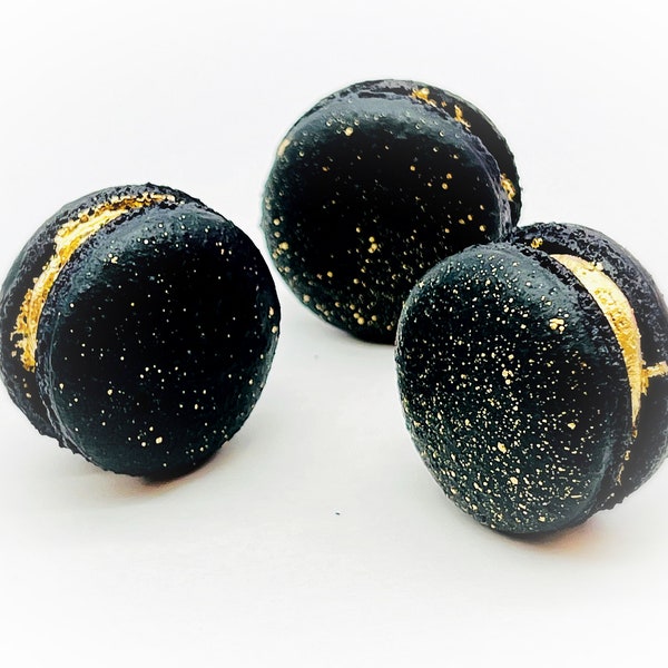 Luxe Mac | Black Macaron with Gold Splatter | Available in 6, 12 and 24 Pack