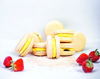 Almond Temptations | All Naturals Strawberry French Macarons
