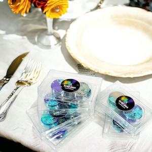 Elegant Horizontal Presentation Wedding Favor Box with Customizable Macarons