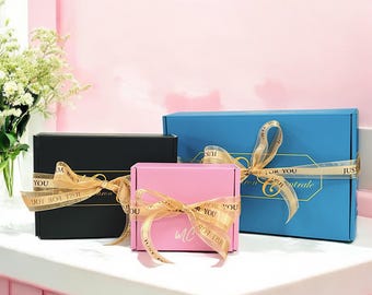 Valentine’s Macaron Gift Box – Heart-Shaped & Printed Macarons