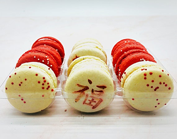 Vanilla Macaron Cookies Gift Box – 12 Count – Macaron Expo