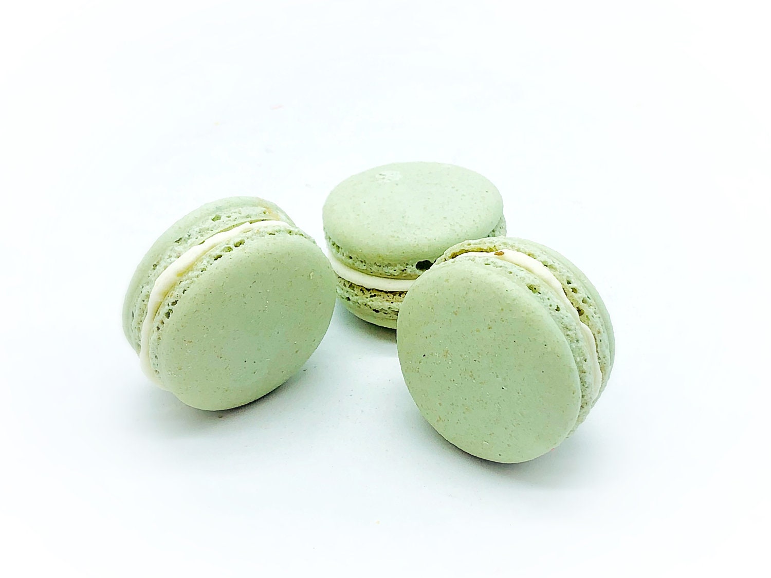 6 Pack Light Green Macarons | Apple White Chocolate Buttercream